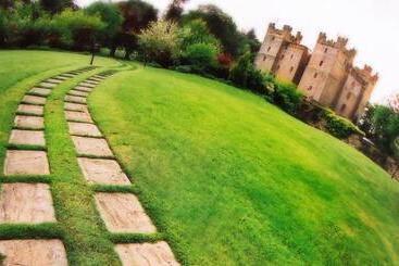 هتل Langley Castle