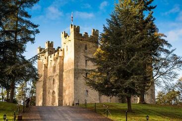 هتل Langley Castle