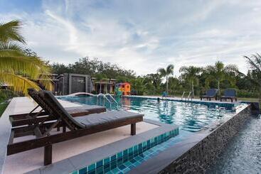 هتل Siri Lanta Resort