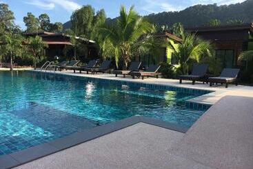 هتل Siri Lanta Resort