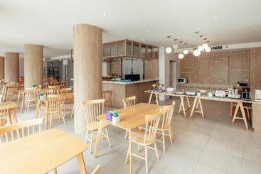 Karin Hotel & Service Apartment   Sha Extra Plus
