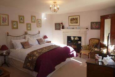 The Old Vicarage B&b