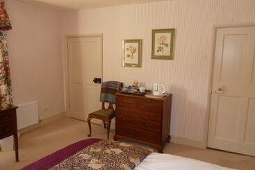 The Old Vicarage B&b