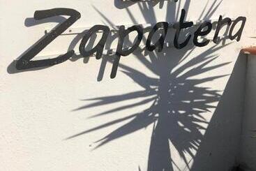 تختخواب و صبحانه Apartments Cortijo La Zapatera