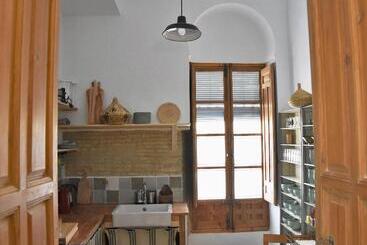 تختخواب و صبحانه Casa Almara