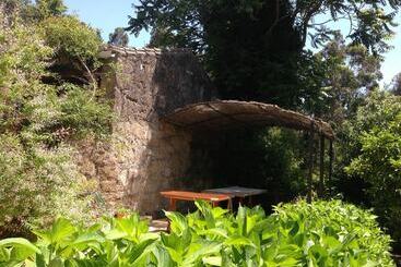 تختخواب و صبحانه Casa O Fabal
