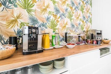 تختخواب و صبحانه Home2book Casa Boissier, Breakfast Included