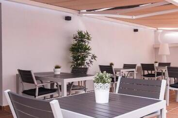 تختخواب و صبحانه Home2book Casa Boissier, Breakfast Included