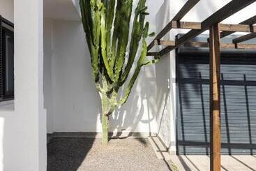 تختخواب و صبحانه Home2book Casa Boissier, Breakfast Included
