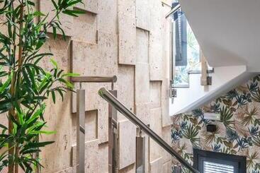 تختخواب و صبحانه Home2book Casa Boissier, Breakfast Included