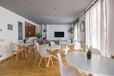 تختخواب و صبحانه Tinto Dreams Hostel