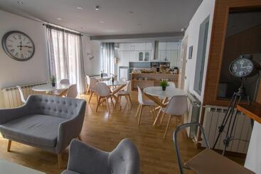 تختخواب و صبحانه Tinto Dreams Hostel