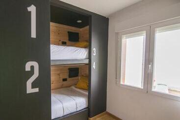 تختخواب و صبحانه Tinto Dreams Hostel