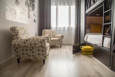 تختخواب و صبحانه Tinto Dreams Hostel