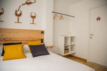 تختخواب و صبحانه Tinto Dreams Hostel