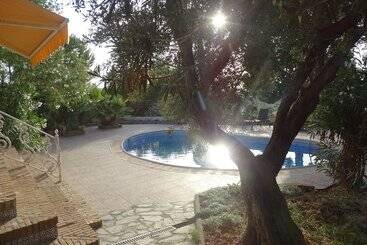 تختخواب و صبحانه Villa El Palomar De Granada