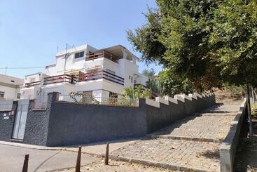 تختخواب و صبحانه Casa Doramas Vv
