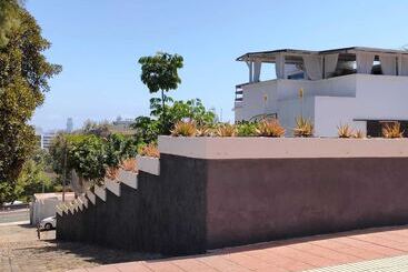 تختخواب و صبحانه Casa Doramas Vv
