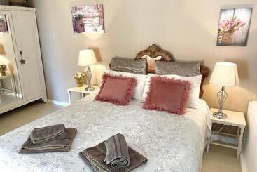 تختخواب و صبحانه Casa Doramas Vv