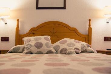 Hostal La Toba