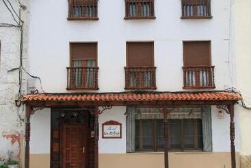 Hostal La Toba