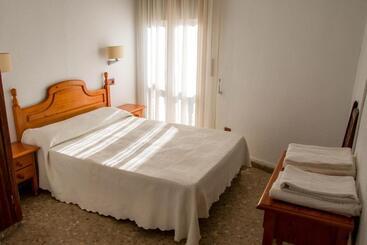 Hostal La Toba
