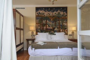 هتل Casona Del Boticario