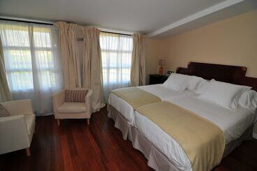 هتل Casona Del Boticario