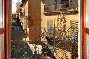 هتل Casona Del Boticario