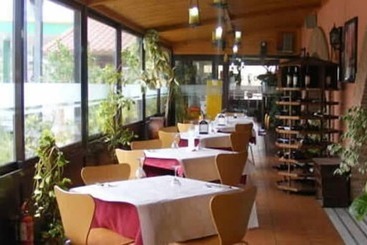 هتل Restaurante Mirasierra