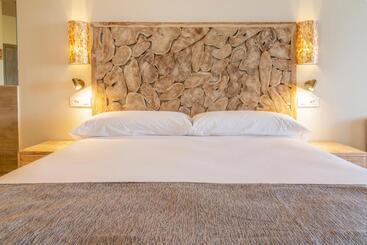 Zahara Beach & Spa By Qhotels   Adults Recommended
