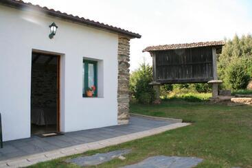 پانسیون Casa Garea