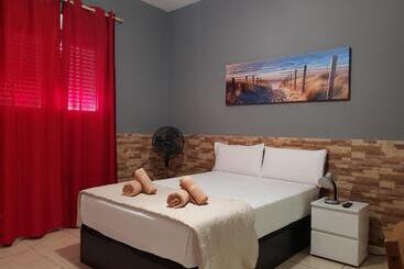 پانسیون Hostel Poseidon   Hm