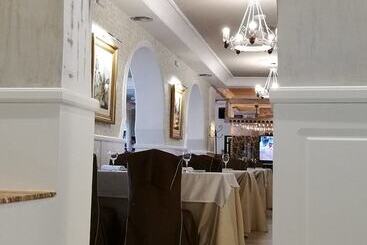 پانسیون Restaurante Montserrat
