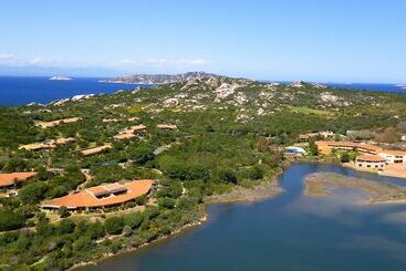 Felix Hotels – Residence Hotel Costa Serena