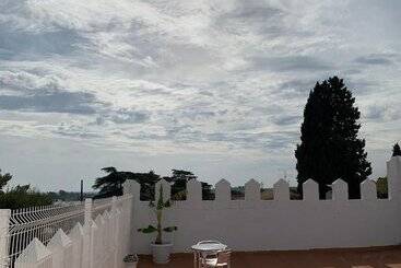 هاستل El Castillo