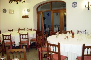 旅馆 Hostal Meson La Cadena