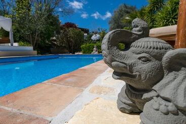 تختخواب و صبحانه Casa Baliza, Adults Only