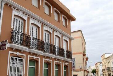 Hostal Avenida
