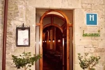 Hostal Las Coronas