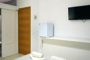 Hostal Trafalgar