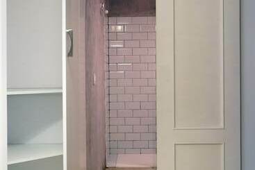 Hostal Trafalgar