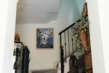 Hostal Trafalgar