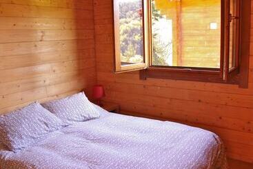 هتل Camping Ripolles