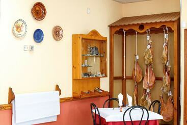 هتل Restaurante Altabella