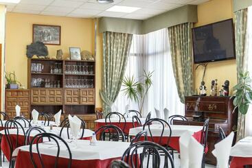 هتل Restaurante Altabella