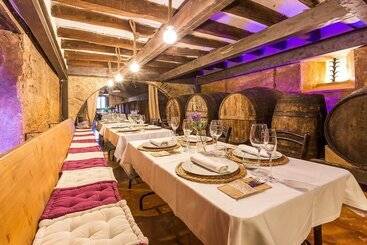 هتل روستایی Masia Can Canyes & Spa