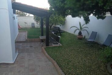 پانسیون Hostal Frasquita