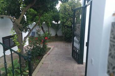 پانسیون Hostal Frasquita