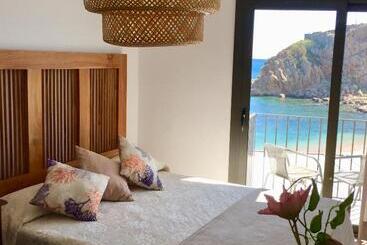 펜션 Hostal Sa Malica